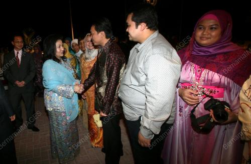 OMN17_18012011_DATIN_ROSMAH