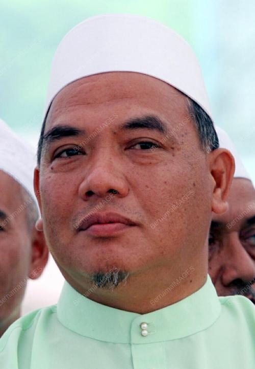 ROSLAN SHAHARUM