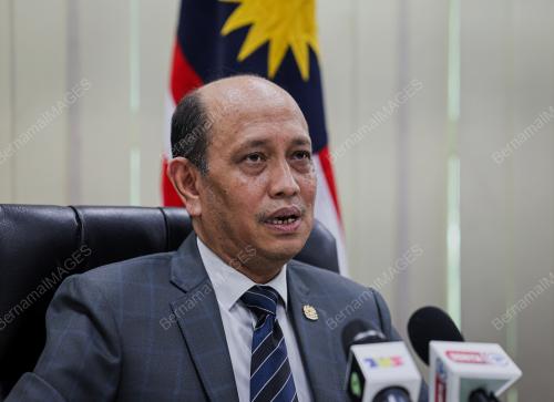 DATUK MOHAMMAD AZHAR MAZLAN
