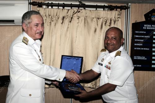 PAK03_10022019_AMAN