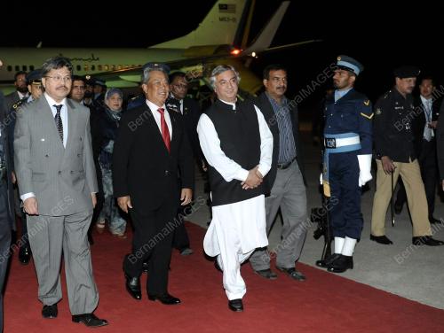 PAK03_22112012_DEVELOPING-8