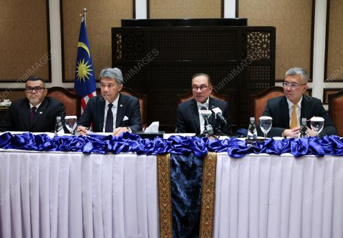 DATUK SERI ANWAR IBRAHIM