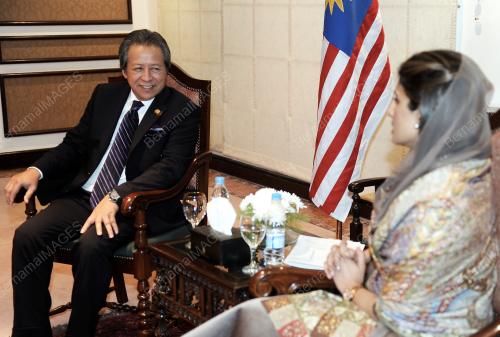 PAK05_21112012_DEVELOPING-8