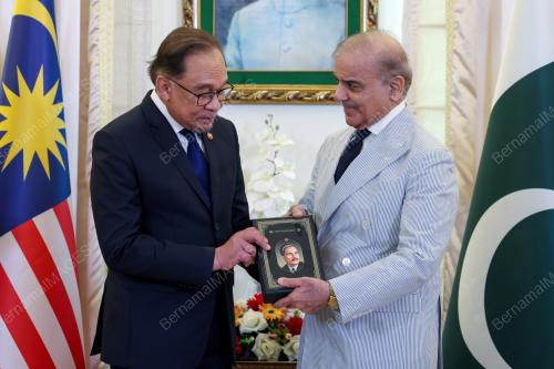 DATUK SERI ANWAR IBRAHIM