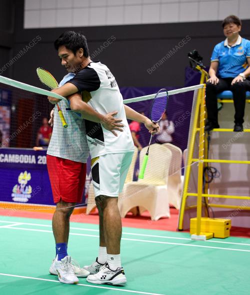 BADMINTON PARA