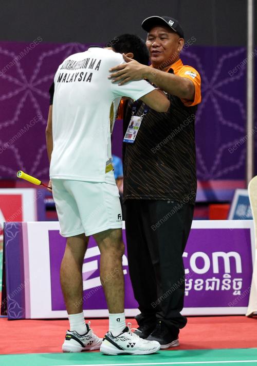 BADMINTON PARA