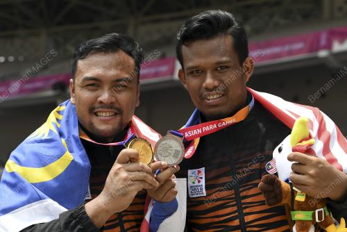 PARA07_12102018_LONTAR_PELURU