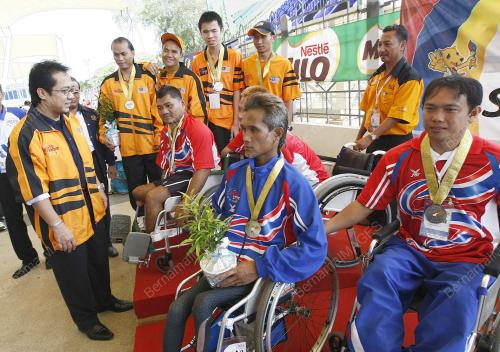 PARA10_180809_RENANG