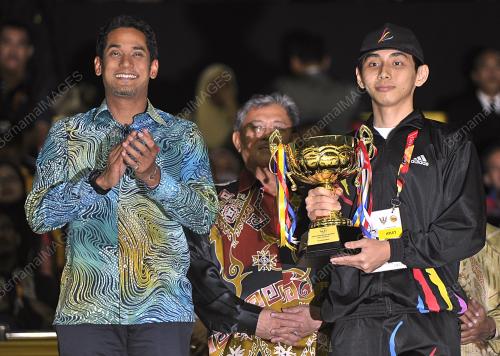 PARA12_10082016_KHAIRY