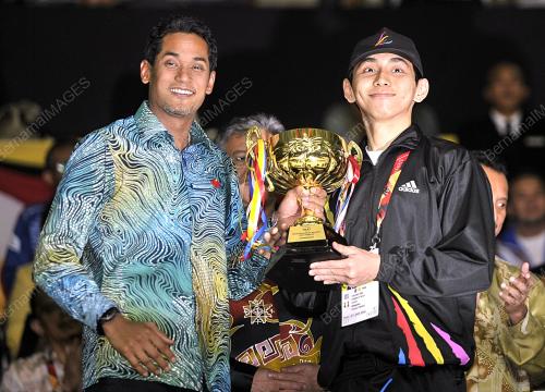 PARA13_10082016_KHAIRY