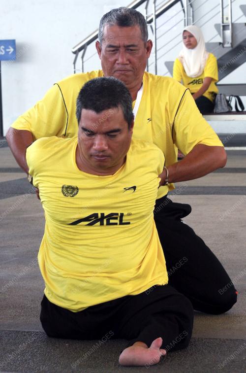 PARA13_140809_RENANG 4