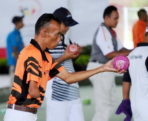 PARA15_08082016_BOLA_PADANG