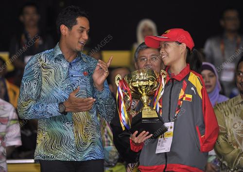PARA16_10082016_KHAIRY
