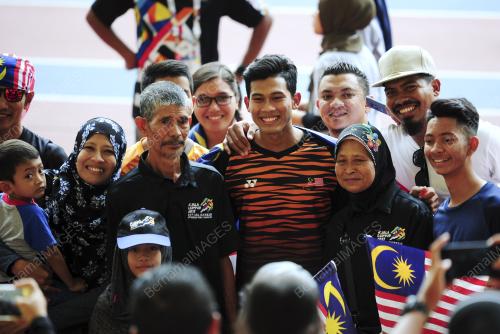 PARA22_22092017_LOMPAT_JAUH