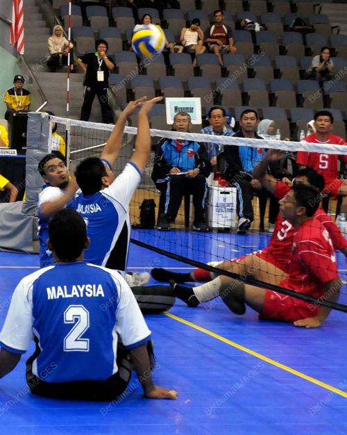 PARA37_160809_BOLA_TAMPAR1
