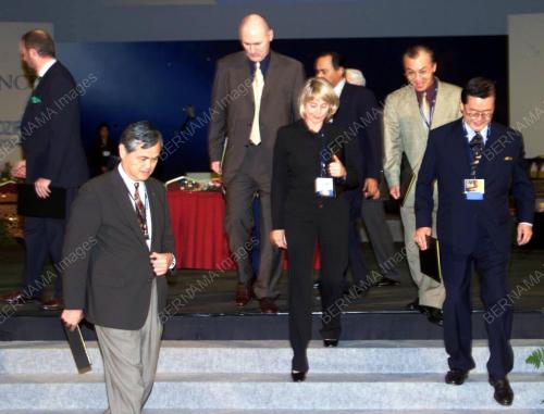 PATA3-11_11042001