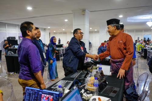 DATUK SERI MOHAMAD HASAN