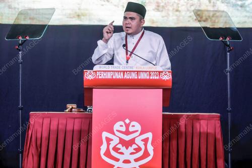 DR MUHAMAD AKMAL SALEH