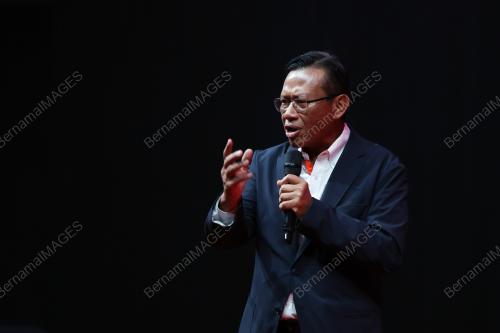 DATUK SERI AHMAD SHABERY CHEEK