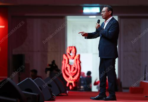 DATUK SERI AHMAD SHABERY CHEEK