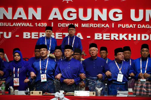 PAU121_09122017_NAJIB