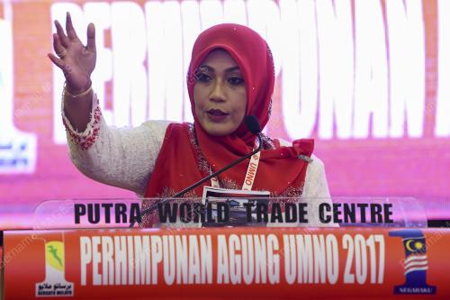 PAU134_06122017_BAHAS_WANITA_UMNO