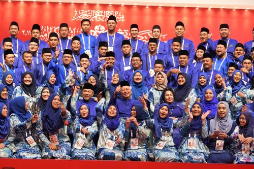 PAU140_09122017_NAJIB