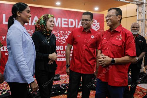 DATUK SERI AHMAD SHABERY CHEEK