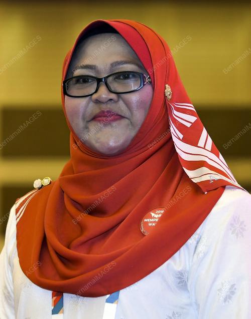 PAU160_06122017_BAHAS_WANITA_UMNO