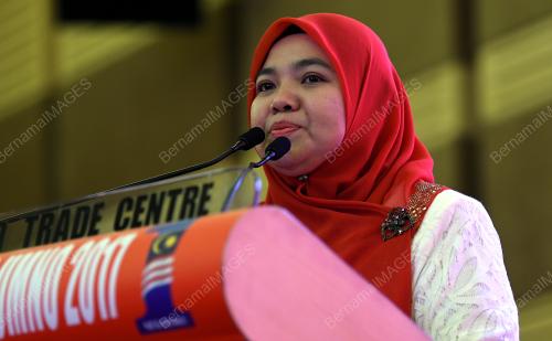PAU161_06122017_BAHAS_WANITA_UMNO