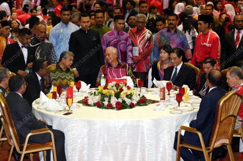 PAU174_07122017_JAMUAN