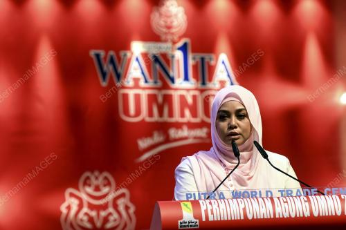 PAU183_06121_UMNO_06122017