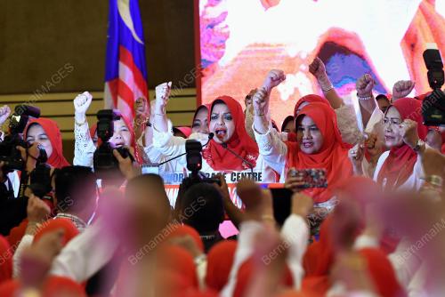 PAU184_61217_SHAHRIZAT_06122017