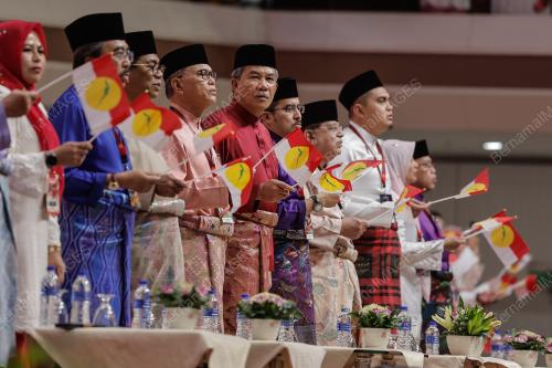 DATUK SERI MOHAMAD HASAN