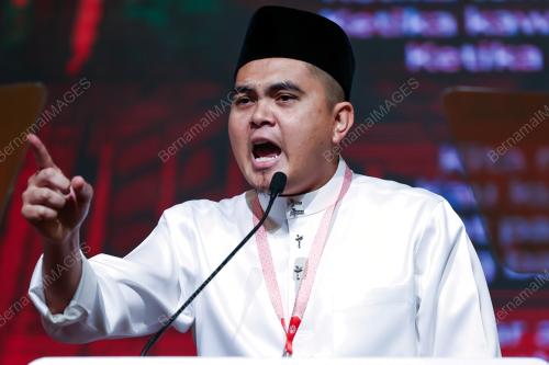 DR AKMAL SALEH