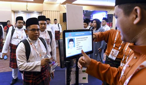 PAU33_06122017_UMNO