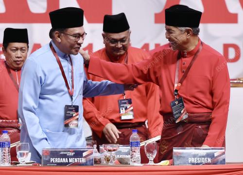 DATUK SERI ANWAR IBRAHIM