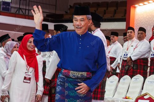 DATUK SERI MOHAMAD HASAN