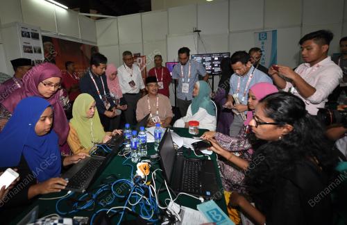PAU63_08122017_UMNO