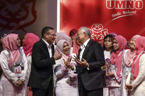 PAU69_06121_NAJIB_06122017
