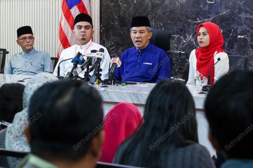 DATUK SERI MOHAMAD HASAN