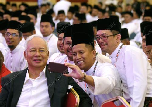 PAU89_06122017_PEMUDA