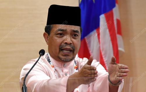PAU91_06122017_UMNO_BN201712013085