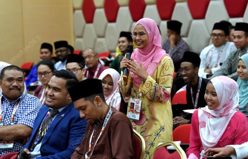 PAU92_06122017_UMNO_BN201712013085