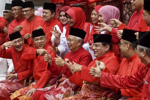PAU92_07122017_PUTERI_UMNO
