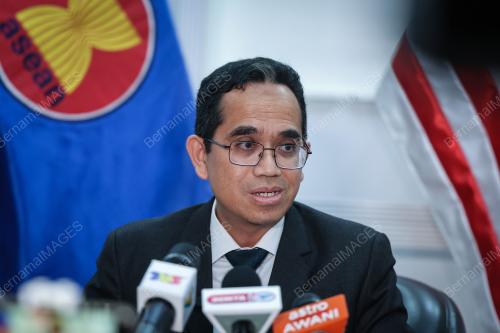 AHMAD IRHAM IKMAL HISHAM