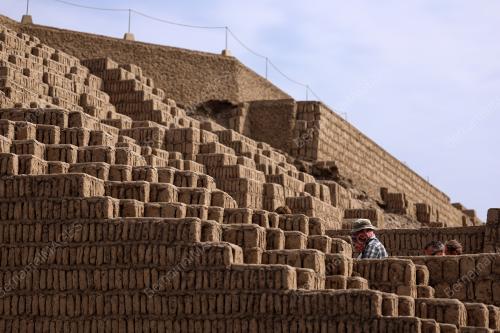 HUACA PUCLLANA