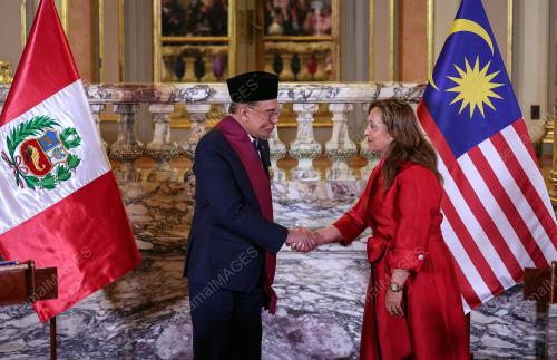 DATUK SERI ANWAR IBRAHIM