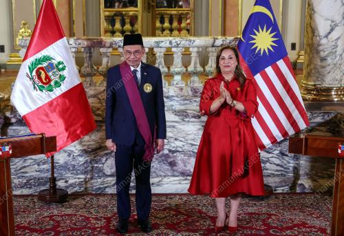 DATUK SERI ANWAR IBRAHIM