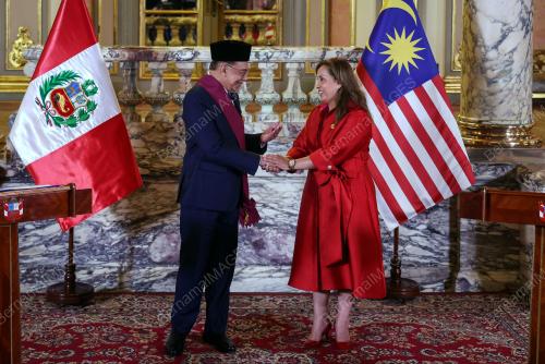 DATUK SERI ANWAR IBRAHIM